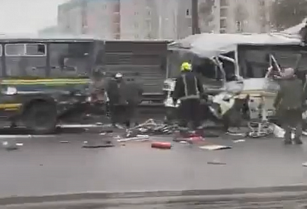 Стали известны последствия ДТП с владимирским водителем, который врезался в колонну автобусов