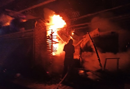 Ночью в Кольчугинском районе сгорел дом