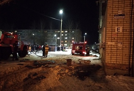 В Гусь-Хрустальном при пожаре один человек погиб и 30 эвакуированы