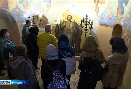 Московские студенты восстановят мозаику в суздальском монастыре